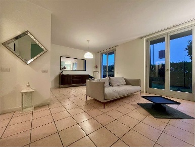 Foto Appartamento in GARIBALDI, Carugo Centro di 64 m² con 2 locali