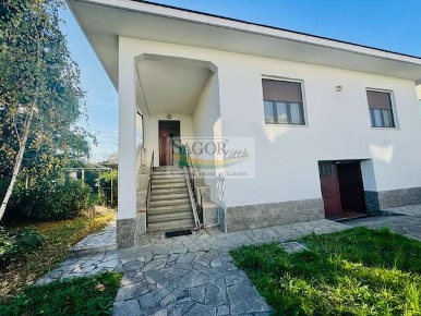 Foto Villa unifamiliare in VIA MARTIRI DEL XXI 100, Pinerolo San Lazzaro