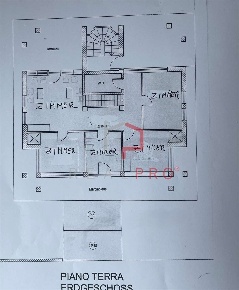 Foto Appartamento in Piazza Scuole 5, Dobbiaco Centro di 240 m² in vendita
