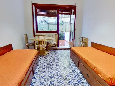 Foto Appartamento in Via Domenico Barone 31, Roma di 72 m² con 2 locali