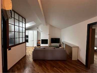 Foto Appartamento a Verona di 110 m² con 4 locali in affitto