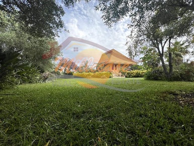 Foto Villa unifamiliare a Siracusa Gelone - Cadorna di 185 m² con 5 locali