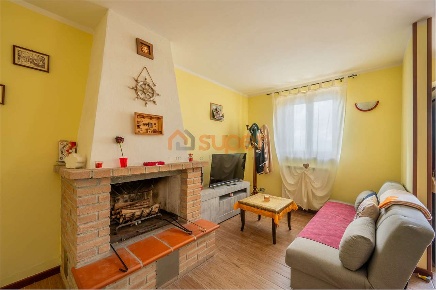 Foto Casa indipendente in Via San Fortunato, Assisi di 203 m² con 5 locali