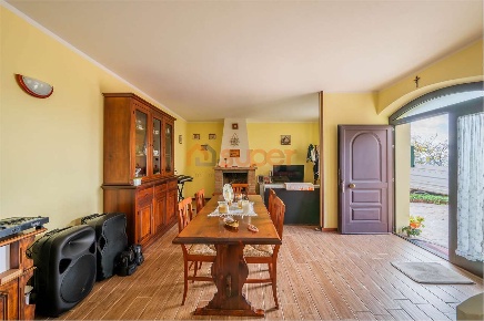 Foto Casa indipendente in Via San Fortunato, Assisi di 203 m² con 5 locali