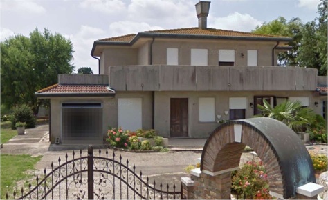 Foto Appartamento in Via Canove, Correzzola Treponti di 129 m² con 6 locali
