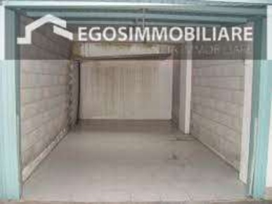 Foto Box in Via San Benedetto, Desenzano del Garda Desenzanino di 18 m²