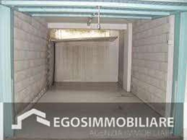 Foto Box in Via San Benedetto, Desenzano del Garda Desenzanino di 18 m²