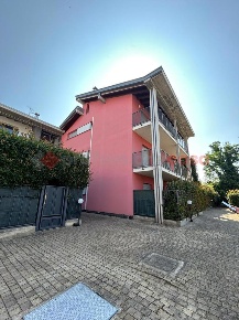 Foto Appartamento in Via Bonaventura Cavaleri 25, Parabiago di 80 m²