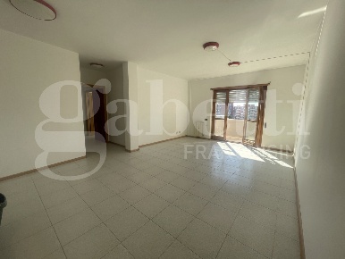 Foto Appartamento in Via pergolesi 11, Oristano Centro di 140 m² in vendita