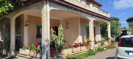 Foto Villa singola in tevere, Anzio Villa Claudia di 278 m² con 9 locali