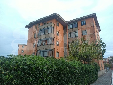 Foto Appartamento a Oristano Centro di 80 m² con 3 locali in vendita