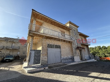 Foto Appartamento in Via Agri 7, Crispiano di 180 m² con 4 locali