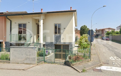 Foto Villa unifamiliare in Via Kluzer 29, Abbiategrasso di 85 m² in vendita