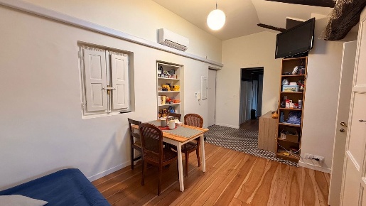 Foto Appartamento in Via Maria Vittoria 6, Torino Via Roma di 75 m²