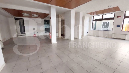 Foto Ufficio in Piazza DELLA VITTORIA 13, Treviso Duomo di 260 m²