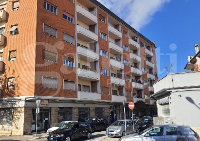 Foto Appartamento in Via VEZZIA 58, Avezzano Centro di 100 m² con 5 locali