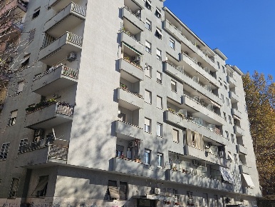 Foto Appartamento in Via Val D'Aosta 102, Roma Città Giardino di 120 m²