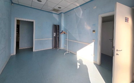 Foto Ufficio in Via Orzinuovi, Brescia Chiesanuova di 117 m² con 5 locali