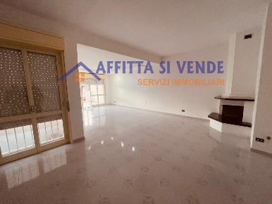 Foto Appartamento in Via Napoli 8, Floridia di 158 m² con 5 locali