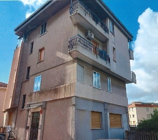 Foto Appartamento in Piazza Camillo Sbarbaro 16, Spotorno di 45 m² all'asta