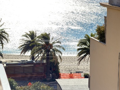 Foto Appartamento in Vico delle Stelle 29, Savona Varigotti di 45 m²