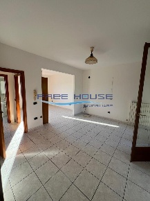 Foto Appartamento in Via delle Ghiarine 2, Ravenna di 88 m² con 4 locali