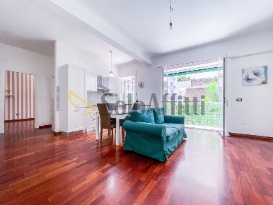 Foto Appartamento in Via Camillo de Nardis, Napoli Vomero di 100 m²