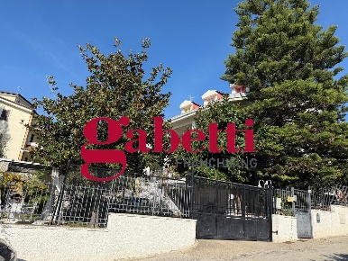 Foto Villa singola in Via Di Vigna Brigida 3, Caserta Tuoro di 302 m²