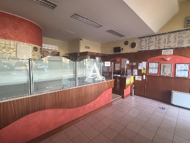 Foto Locale commerciale a Vigasio Zona Fiera di 70 m² con 3 locali