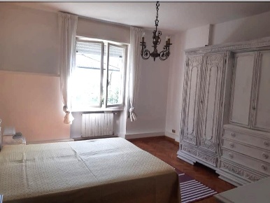 Foto Appartamento a Massa Centro di 100 m² con 4 locali in vendita