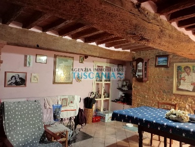 Foto Appartamento a Peccioli Centro di 98 m² con 4 locali in vendita