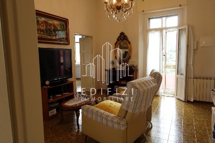 Foto Appartamento a Massa Centro di 90 m² con 4 locali in vendita