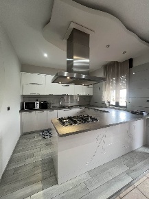 Foto Appartamento a Castel Volturno Ischitella di 98 m² con 4 locali