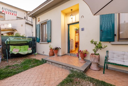 Foto Casa indipendente in Piazza del Popolo 12, Signa Centro di 94 m²