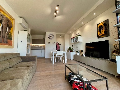 Foto Appartamento a Pianiga Centro di 79 m² con 5 locali in vendita