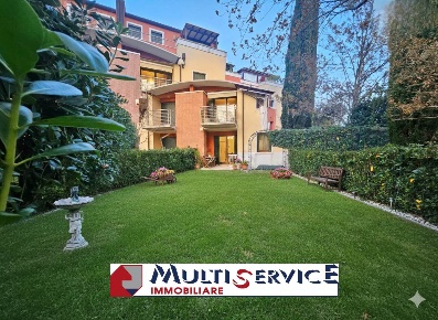 Foto Appartamento a Cavallino-Treporti Cavallino di 73 m² con 5 locali