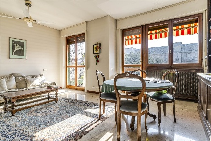 Foto Appartamento in via dei benedettini, Milano Bande Nere di 110 m²