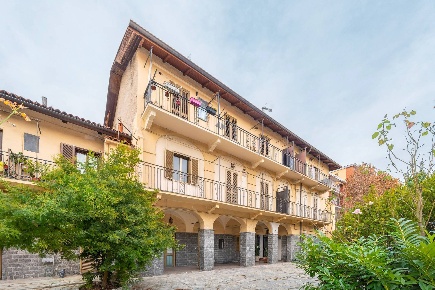 Foto Appartamento in via Perotti, Grugliasco Centro di 65 m² con 3 locali