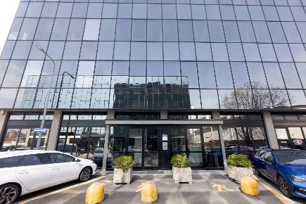 Foto Ufficio in Corso Unione Sovietica, Torino di 540 m² con 14 locali