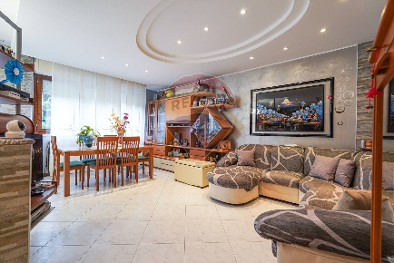 Foto Appartamento in VIA GRAMSCI, Carvico di 103 m² con 3 locali in vendita