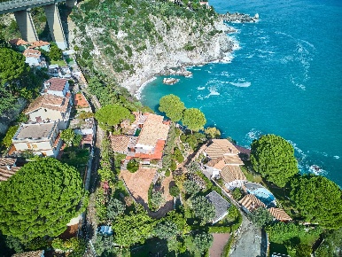 Foto Villa singola in Traversa Località Torrazzo, Stalettì di 4000 m²