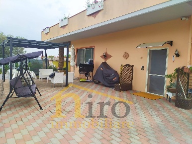 Foto Appartamento in via Leonardo Petruzzi, Città Sant'Angelo di 210 m²