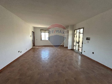 Foto Casa indipendente in Via Kennedy, Ortacesus di 300 m² con 6 locali