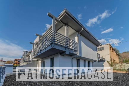 Foto Appartamento in Via Serena, Bergamo Valverde di 120 m² con 3 locali