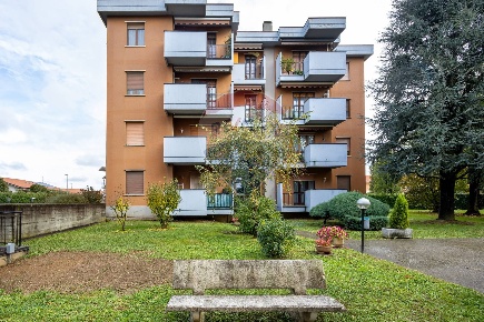 Foto Appartamento in Via Don Giuseppe Locatelli, Roncello di 97 m²