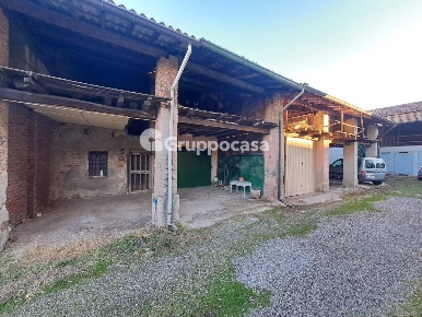 Foto Rustico in via volta, Magenta Centro di 42 m² con 2 locali in vendita