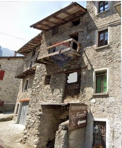Foto Rustico in via Bagni, Val Masino San Martino di 53 m² con 3 locali
