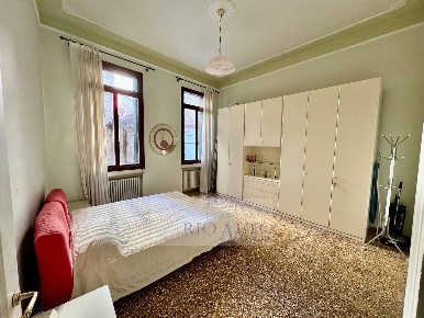 Foto Appartamento a Venezia San Polo di 85 m² con 4 locali in vendita