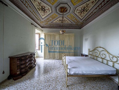 Foto Appartamento in Corso Cavour 9, Todi Centro Storico di 170 m²