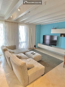 Foto Appartamento in Via Mezzocolle, Desenzano del Garda Desenzano Centro